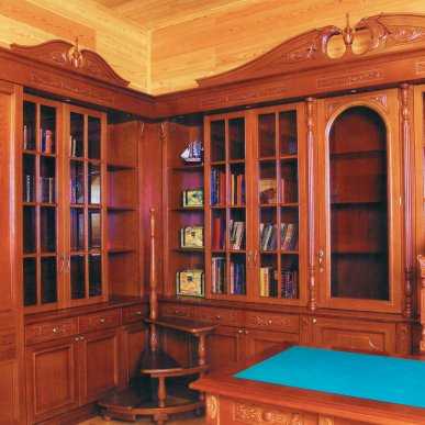 кабинет библиотека из массива с резьбой